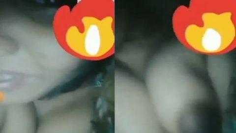 Bangladeshi girl boob show on video call viral MMS