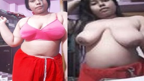 Bengali girl exposing big boobs topless viral show
