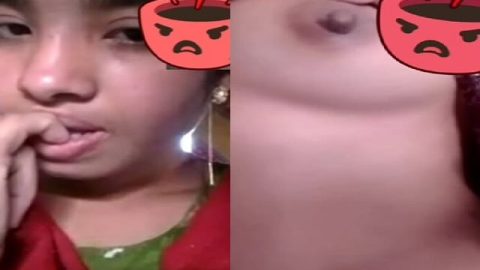 Bengali girl on WhatsApp shows nude boobs to lover