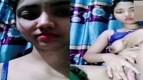 Bengali girl pink pussy fingering on video call