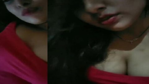 Bengali hottie boobs show on Tango live show