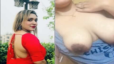Bengali sex aunty topless selfie boob press clip