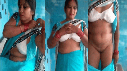 Bihari Bhabhi pussy show to her hubby's friend Desi MMS video