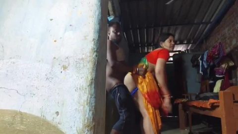Bihari village bhabhi in saree fucked in doggy style by neighbour