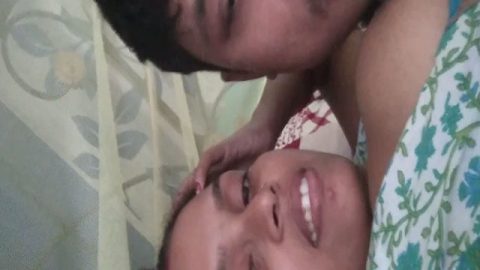 Dehati lovers romancing in bed selfie video