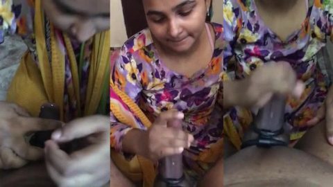 Desi Punjabi housewife giving stunning BJ with cumshot to neighbour