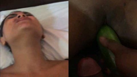 Desi girl takes cucumber in her tight pussy