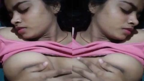 Desi horny girl playing with her boobs on cam