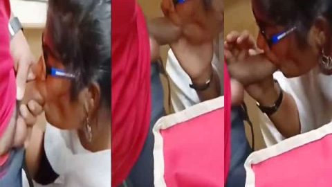 Desi office girl blowjob to her team leader in his cabin