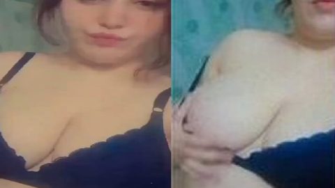Desi selfie girl topless viral milky boobs show