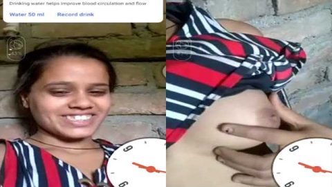 Desi village girl showing her small boobs to lover