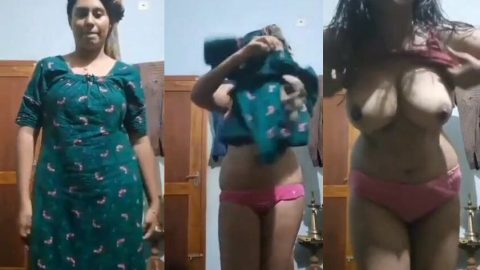Hot newly married Marathi housewife nude boobs show