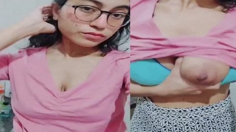 Indian beauty Mia Khalifa boobs show viral MMS