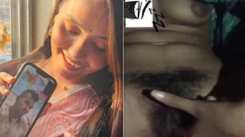 Indian fingering ex-girlfriend video call at night