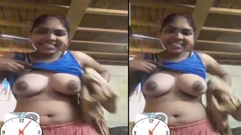 Indian girl round boobs show to her lover