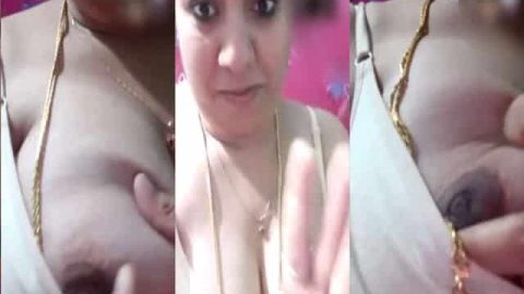 Indian wife WhatsApp video call with her secret lover