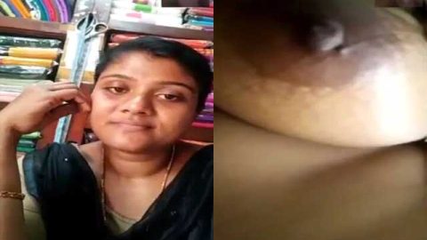 Mallu chechi showing boobs on video call
