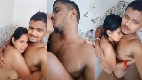 Married commerce teacher and young college boy lovely romance in bathroom