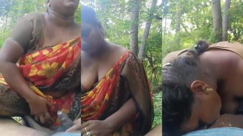 Mature South Indian slut outdoor sex with customer