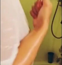 New Delhi hot slut girl's nude erotic mms and fuck wild with friend