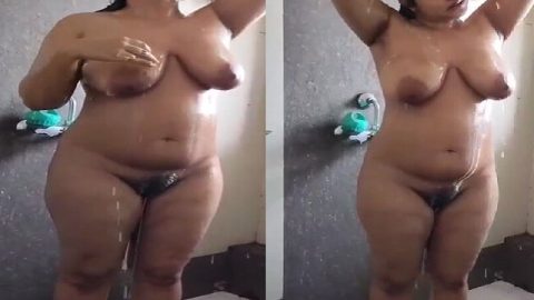 Office bhabhi nude bath under shower video