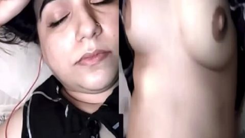 Paki Youtuber Ayesha Akhram viral nude boobs show