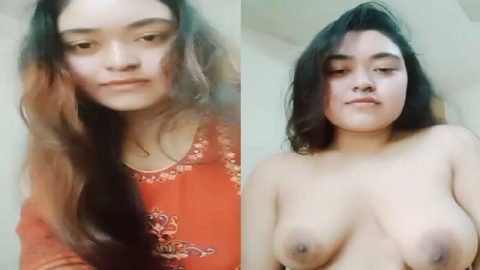 Pakistani college girl topless sexy boobs show