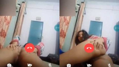 Pakistani girl showing her ass hole on video call