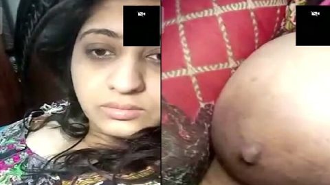 Pakistani girlfriend WhatsApp video call big boobs