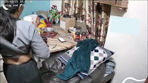 Rajasthani worker bhabhi affair with mature uncle