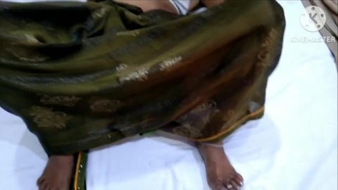 Ranchi randi aunty arousing and fucking with visitor customer in hotel