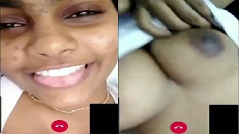 Tamil girl boobs show in WhatsApp video call