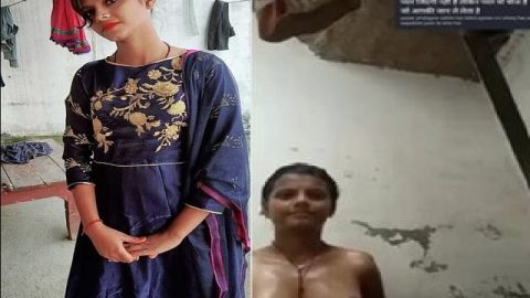 Tiny tits Indian girl bathing naked viral clip