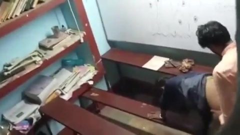 Tution teacher and college girl viral secret chudai in classroom
