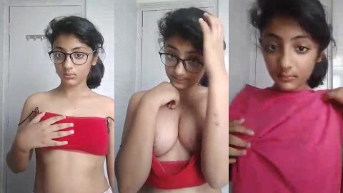 Young college girl live cam natural boobs and ass showing