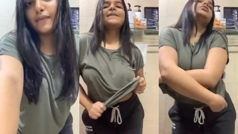 Young hot TikToker girl nude erotic boobs showing on dance