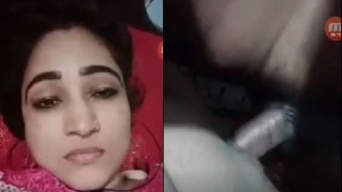 Beautiful Desi Bhabhi fucked on cam