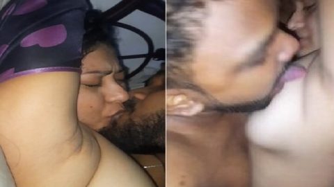 Bhabhi lip kissing and armpit lick viral sex MMS
