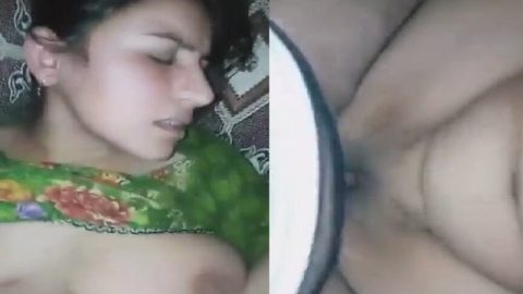 Bhabhi missionary pussy fucking in Pakistani sex
