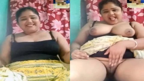 Big boobs Bengali Boudi naked show on video call