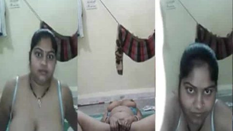 Big boobs Bhabhi fingering her pussy on cam