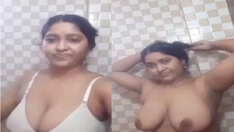 Big boobs bhabhi nude bath for secret lover
