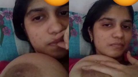 Booby Indian girl shows her big melons on VC