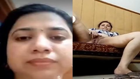 Bubbly Indian girl nude viral WhatsApp video call