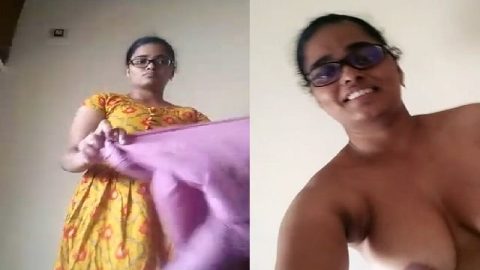 Chasmish girl naked Desi xxx photo and videos