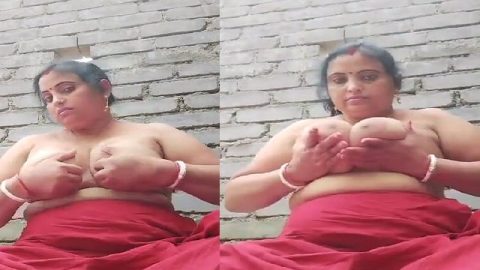 Chubby bhabhi outdoor viral big boobs show