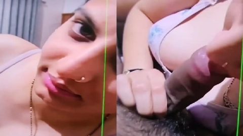 Cleavage in bra with desi blowjob by horny girl