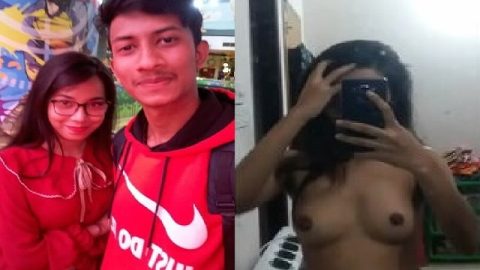 College girl small boobs show to lover viral MMS