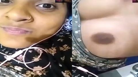 Cute expression girl video call sex chat nude show
