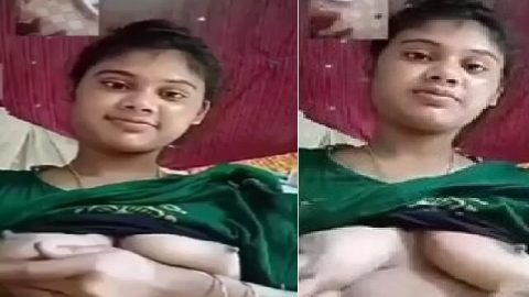 Cute girl boobs show on viral video call to lover